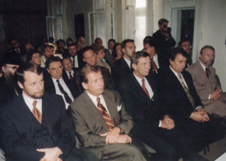 5.png - Zahájení činnosti Vzdělávacího a kulturního centra ŽMP za účasti členů vlády ČR a prezidenta Václava Havla (1996)